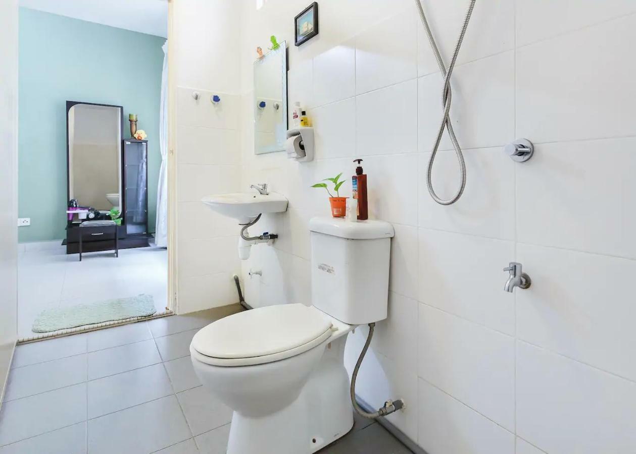 Homestay@Aeon Desa Tebrau Джохор-Бару Экстерьер фото