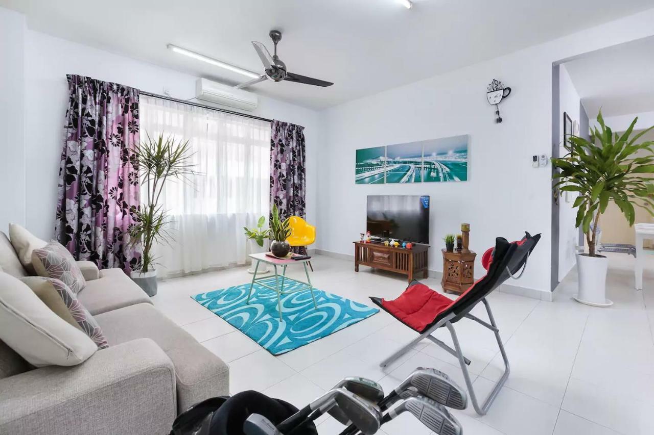 Homestay@Aeon Desa Tebrau Джохор-Бару Экстерьер фото